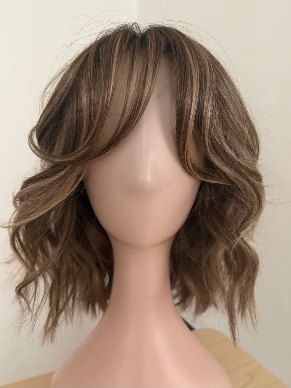 Raquel Welch Steal the Show Synthetic Wig in SS Iced Cappuccino Wavy Curly Wig